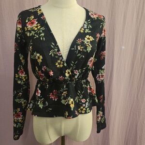 Soul Cake Floral V-Neck Peplum Long Sleeve Top - Black Floral, SMALL Nwt!